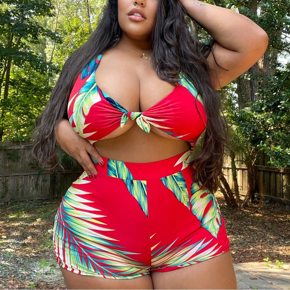 Tropical romper by FashionNova
